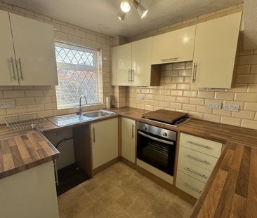 Newton Close - Photo 4