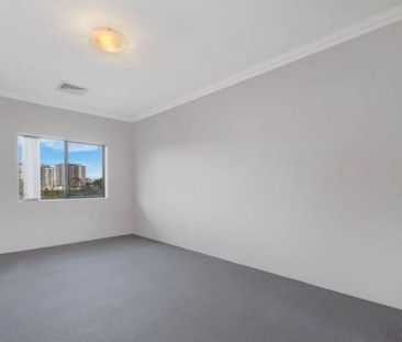 Parramatta - Photo 4