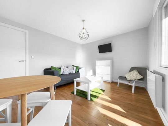 2 bedroom maisonette to rent - Photo 1