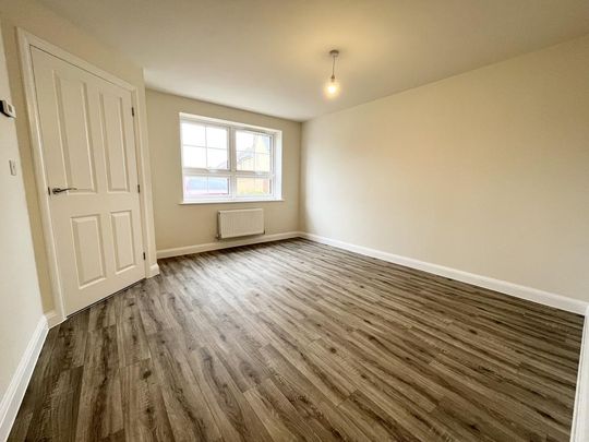 3 bedroom semi-detached house to rent - Photo 1