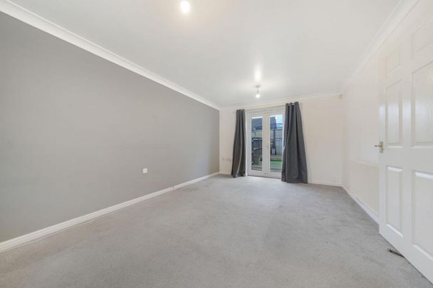5 bedroom terraced house to rent - Photo 1