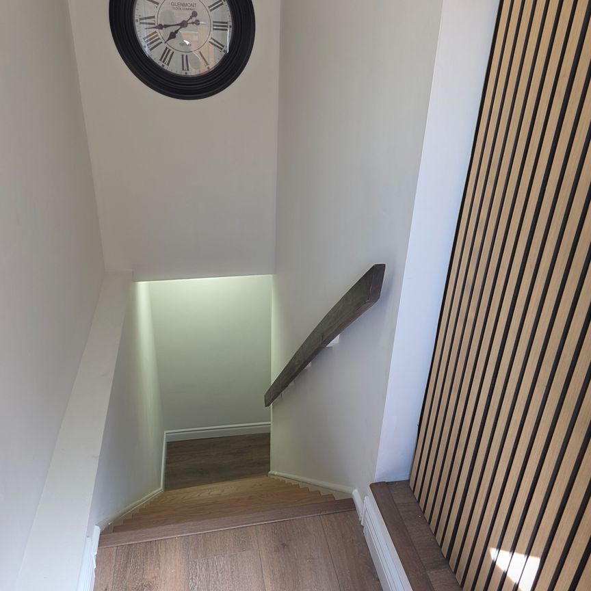 For Lease - 478 Winfield Terrace, Mississauga, Ontario - Photo 1