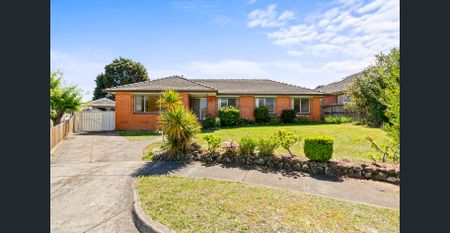 Convenient & Quiet 4 Bedroom Home - Photo 5