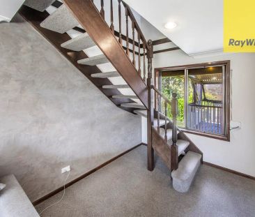 “Charming 2-Storey Five Bedroom Family Home in a Tranquil Leumeah L... - Photo 4