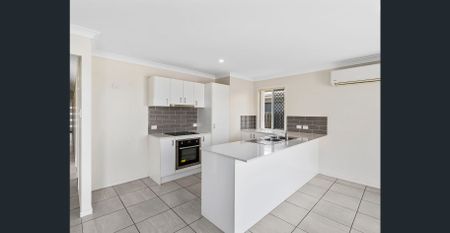 MODERN 4 BEDROOM HOME - Photo 5