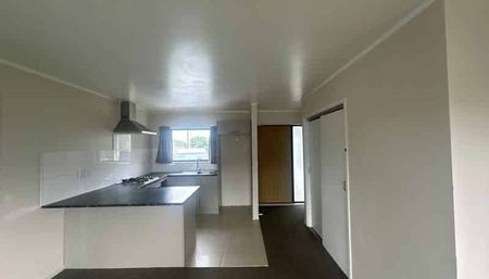 Home in the West - Photo 5