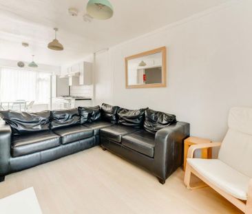 5 bedroom house to rent - Photo 4