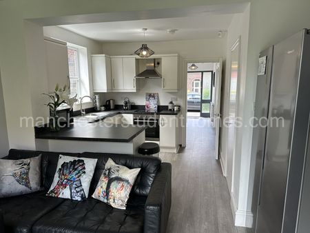 Heaton Road, Manchester, M20 4GW - Photo 4