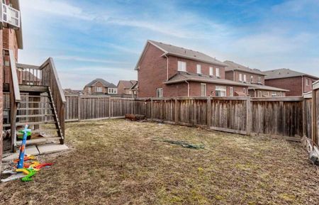 For Lease - 22 Baby Pointe Trail, Brampton, Ontario - Photo 5