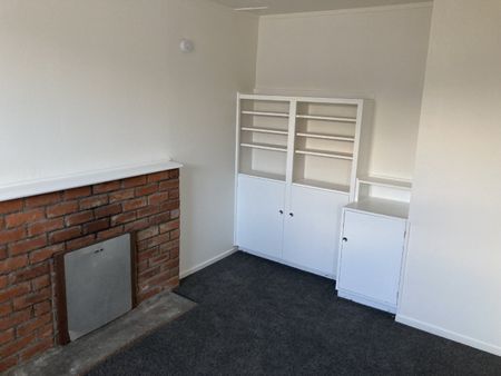 Otaki - 1 or 2 Bedrooms - Photo 3