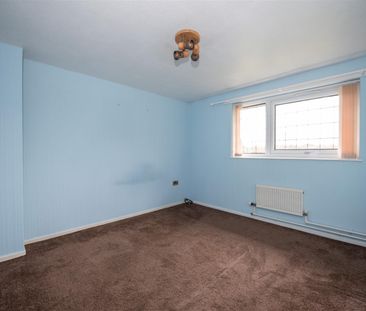 Kelvedon Gardens, Nottingham - Photo 2