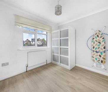 2 Bedroom House To Let - Photo 2