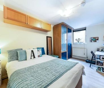 Room in a Shared Flat, Cape Yard, E1W - Photo 3