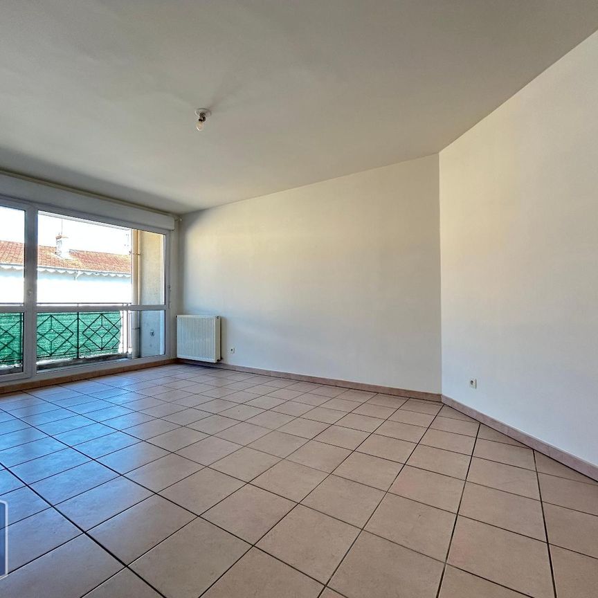 Location Appartement 3 pièces 66m² VILLEFRANCHE SUR SAONE 69400 - Photo 1