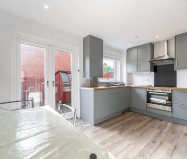2 bedroom terraced house to rent - Photo 5