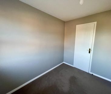 2 bedroom semi-detached house to rent - Photo 3