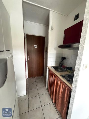Location Appartement 1 pièce 17m² ALBI 81000 - Photo 2