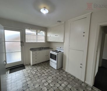 2/520 Hereford Street, Linwood - Photo 5