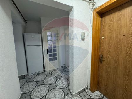Apartament de inchiriat în zona Sarari - Photo 5