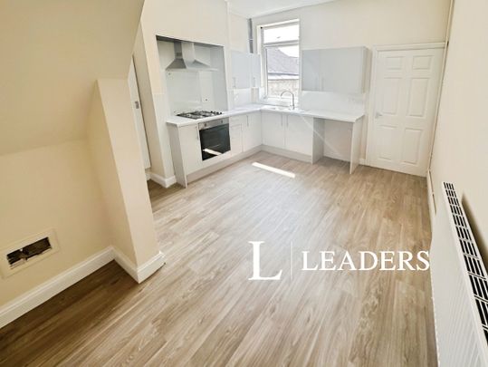 2 bedroom house to rent Evans Street, ST6 - Photo 1