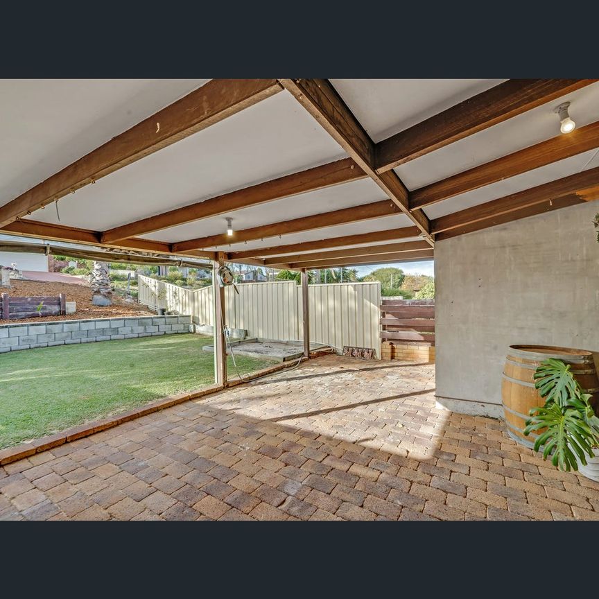 56 Fitzgerald Way, Australind, WA 6233 - Photo 1