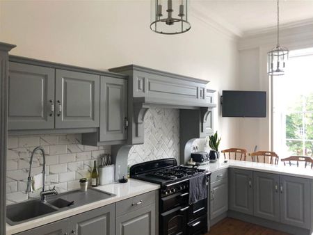 The Bank Apartment, Top Floor, 88 Main St, Bunclody, Co. Wexford - Photo 4