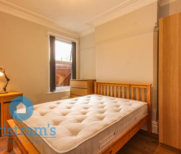 6 bed Semi-Detached House for Rent - Photo 2