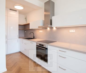 Pronájem bytu 3+kk 70 m², Sokolovská 974, Praha - Fotografie 5