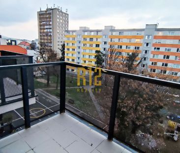 Prenájom VEĽKOMETRÁŽNA GARSÓNKA s BALKÓNOM a PARKOVACÍM MIESTOM, Nitra - centrum – Fotografia 6