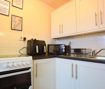 1 bedroom flat to rent - Photo 6