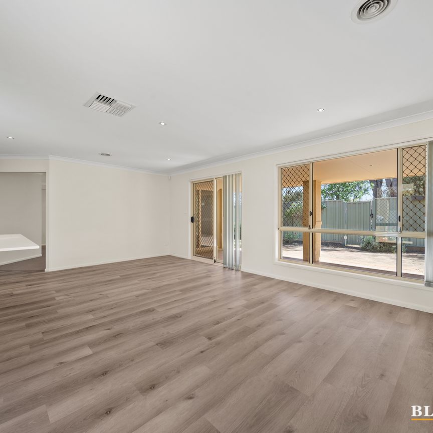 76 Rosewood Glen, Jerrabomberra NSW 2619 - House For Rent | Domain - Photo 1