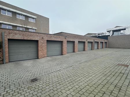 Prachtig recent appartement met garage en autostaanplaats. - Photo 4