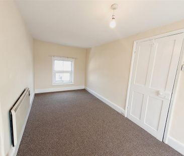 2 Bedroom Flat to Rent in Montagu Street, Kettering, Northants, NN16 - Photo 1