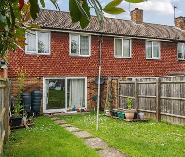 3 bedroom terraced house to rent - Photo 3