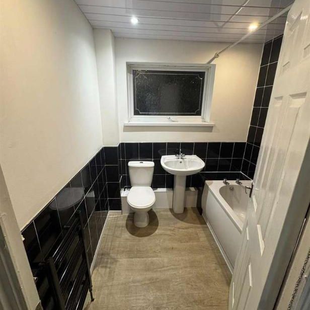 Fairlawn Way, Willenhall, WV12 - Photo 1