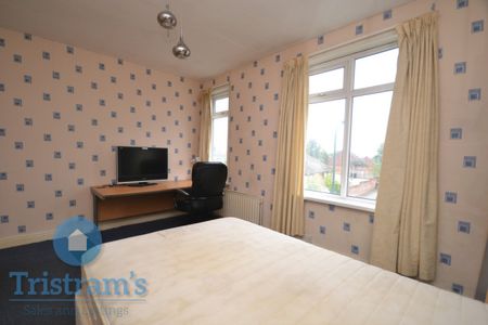 4 bed Detached House for Rent - Photo 5