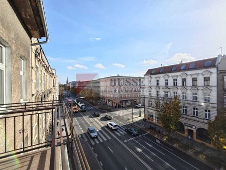 3 pokojowe mieszkanie z balkonem, ścisłe centrum - Zdjęcie 4