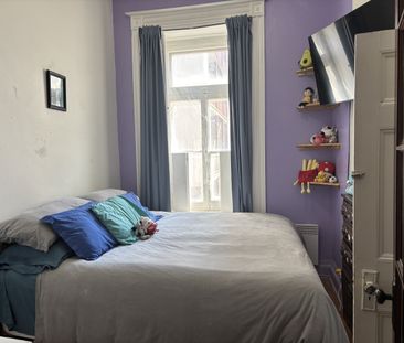 Beau grand 4 1/2, rue Ste-Anne Vieux-Québec Juillet - Photo 2