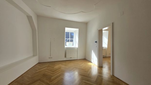 Cityapartment: "First class on the last floor" - Sonnige 2-Zimmer-Wohnung mit Topausstattung - Photo 1