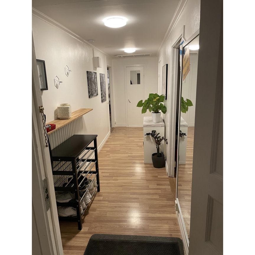 Örbyvägen, Skene - Foto 1