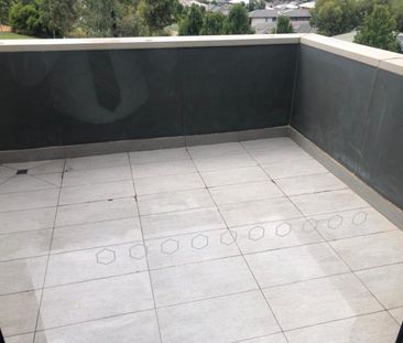 Modern Living Townhouse - Photo 6