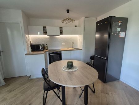 Location Appartement 2 pièces 46m² VALENCIENNES 59300 - Photo 5