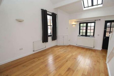 The Maltings, Newport Pagnell, MK16 - Photo 3