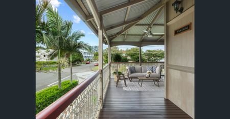 Charming Queenslander in Prime Location - Photo 4