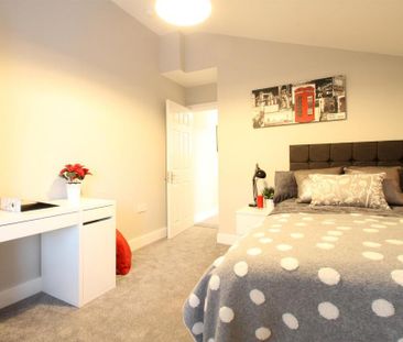 1 bedroom in a house share to rent - Photo 2