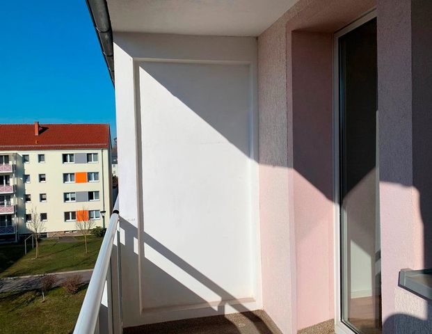3-Raum-Wohnung Bahnhofstraße 25 - Foto 1