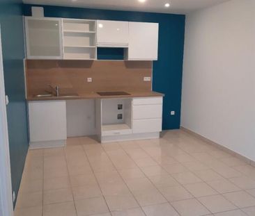 Location Appartement 3 pièces 49m² STE GENEVIEVE DES BOIS 91700 - Photo 2