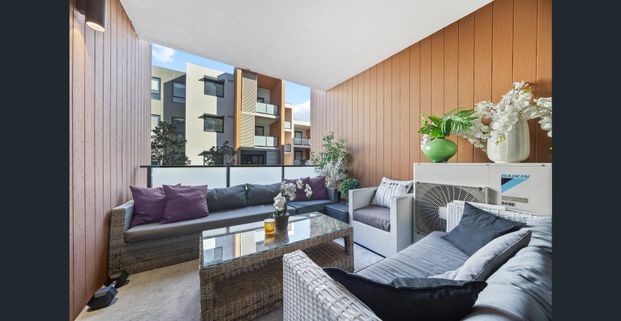 Stunning 3-Bedroom Apartment - Photo 1