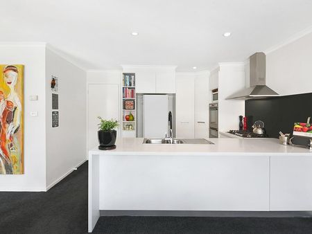 2/6 Marou Place, Ngunnawal ACT 2913 - House For Rent | Domain - Photo 2