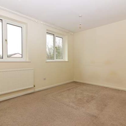 2 bedroom property to rent in Milton Keynes - Photo 1